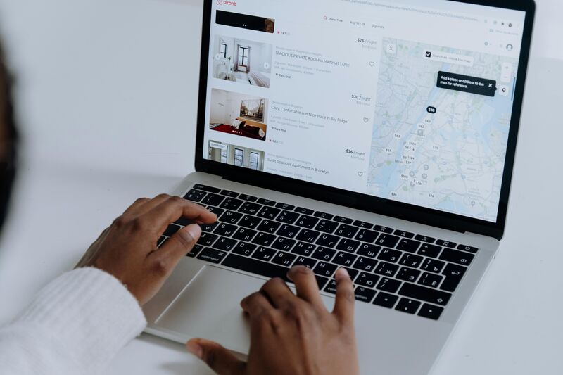 User browsing listings on a fast-loading website